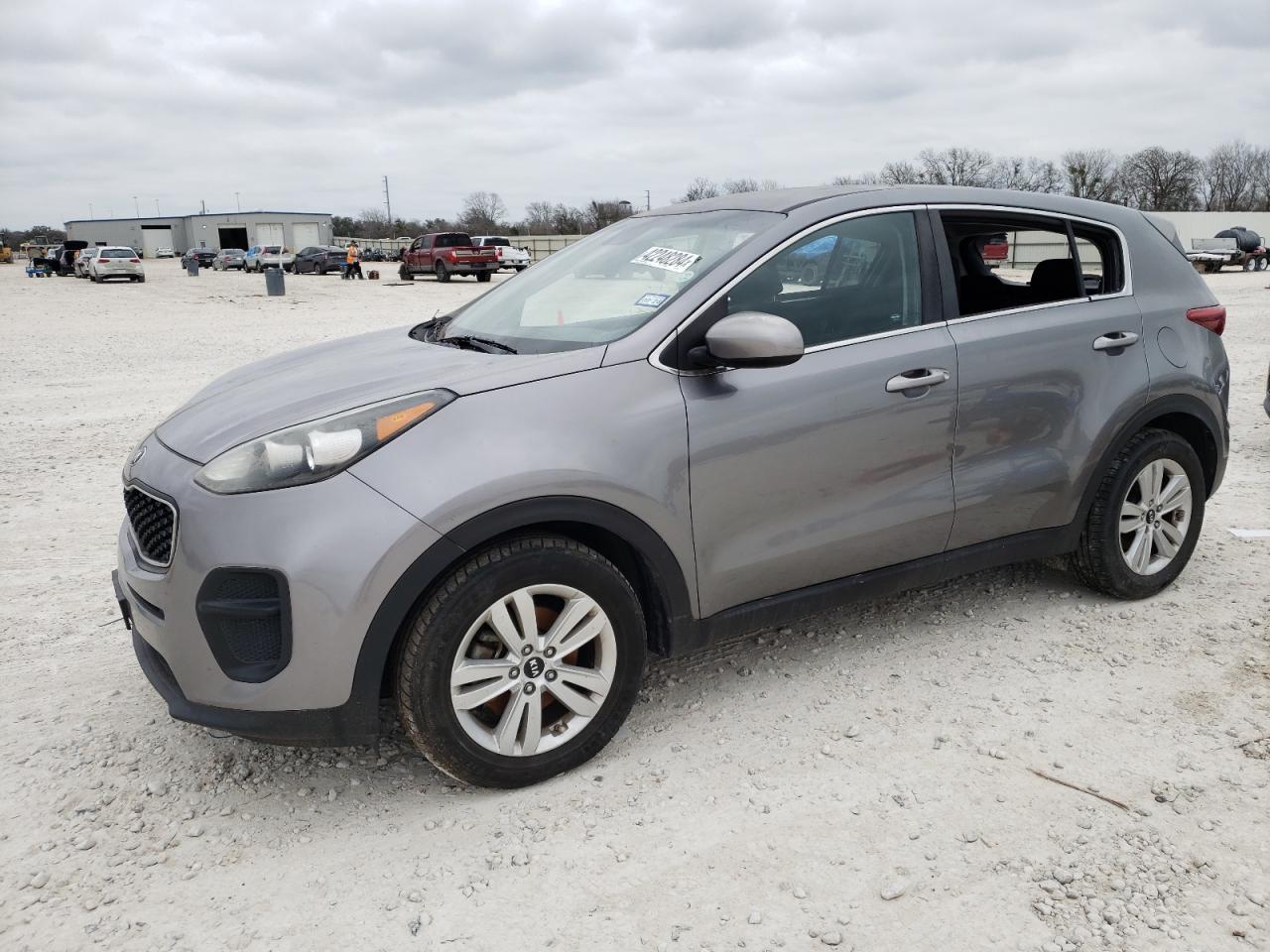 2017 KIA SPORTAGE L car image