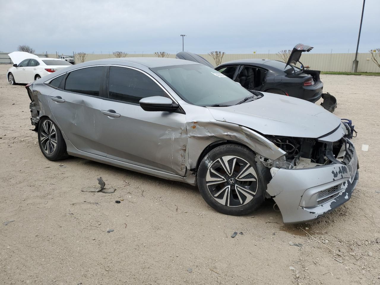 2016 HONDA CIVIC LX - Фото 4