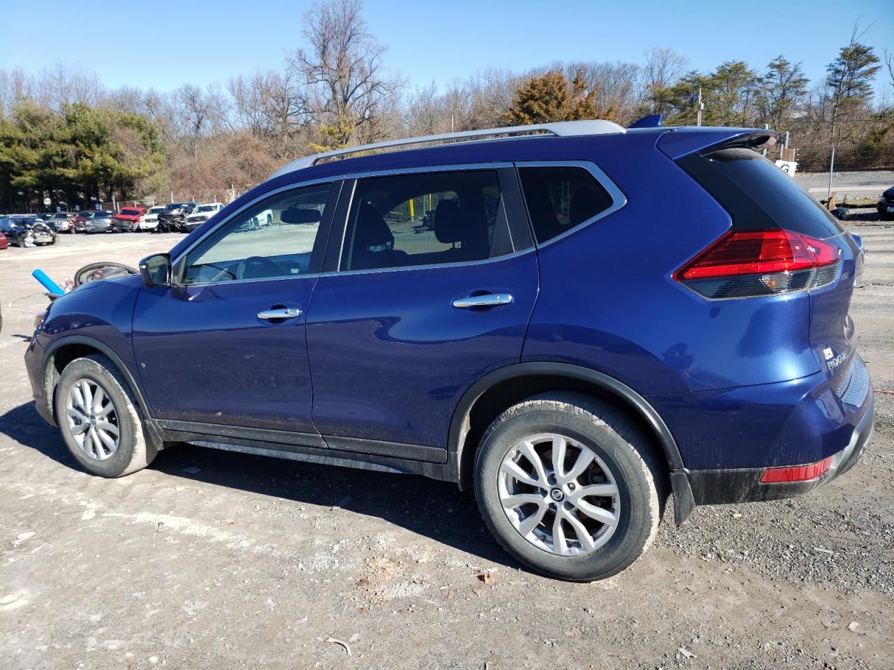 2017 NISSAN ROGUE S - Image 2