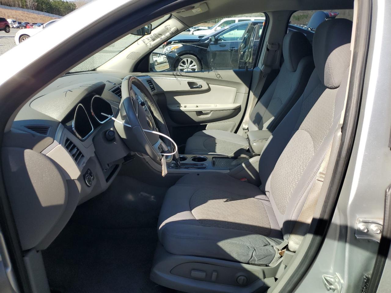2012 CHEVROLET TRAVERSE L - Image 7