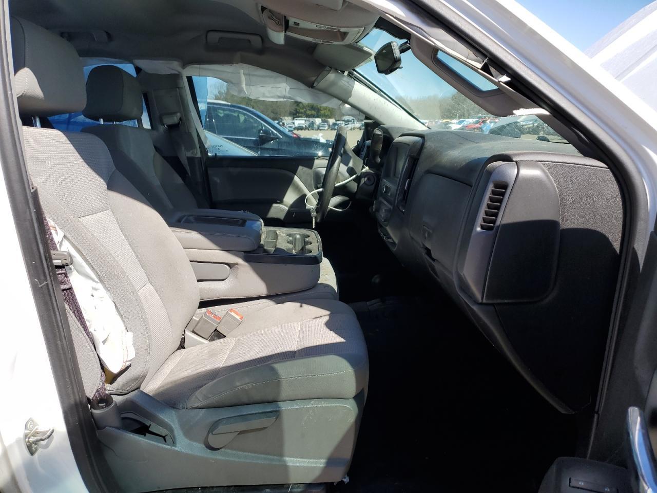 2017 CHEVROLET SILVERADO - Image 7