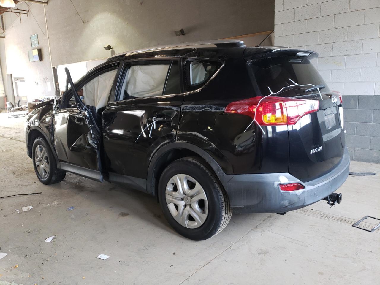 2015 TOYOTA RAV4 LE - Фото 2