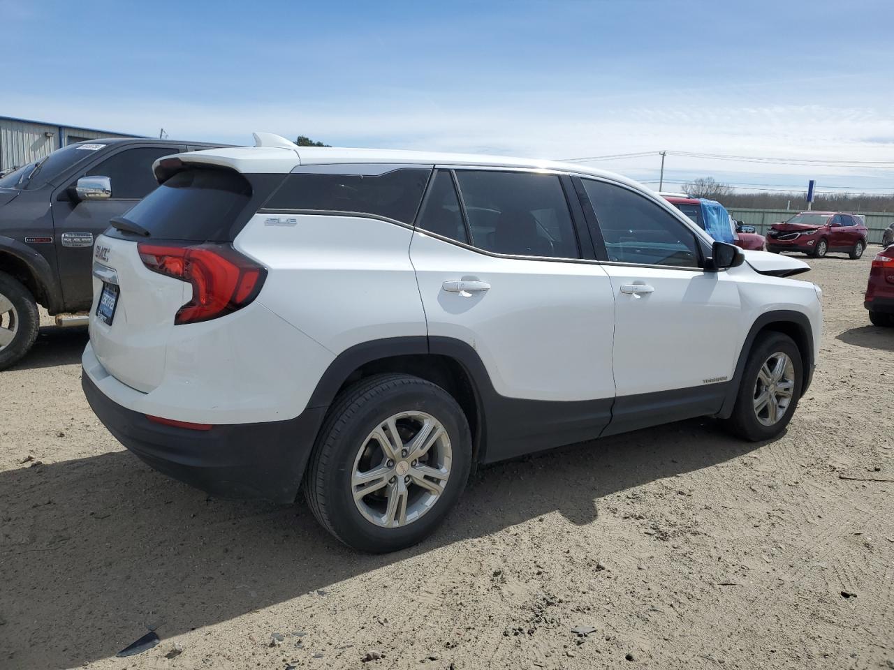 2019 GMC TERRAIN SL - Фото 3