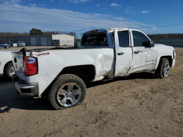 2017 Chevrolet Silverado K1500 Custom - Фото 3