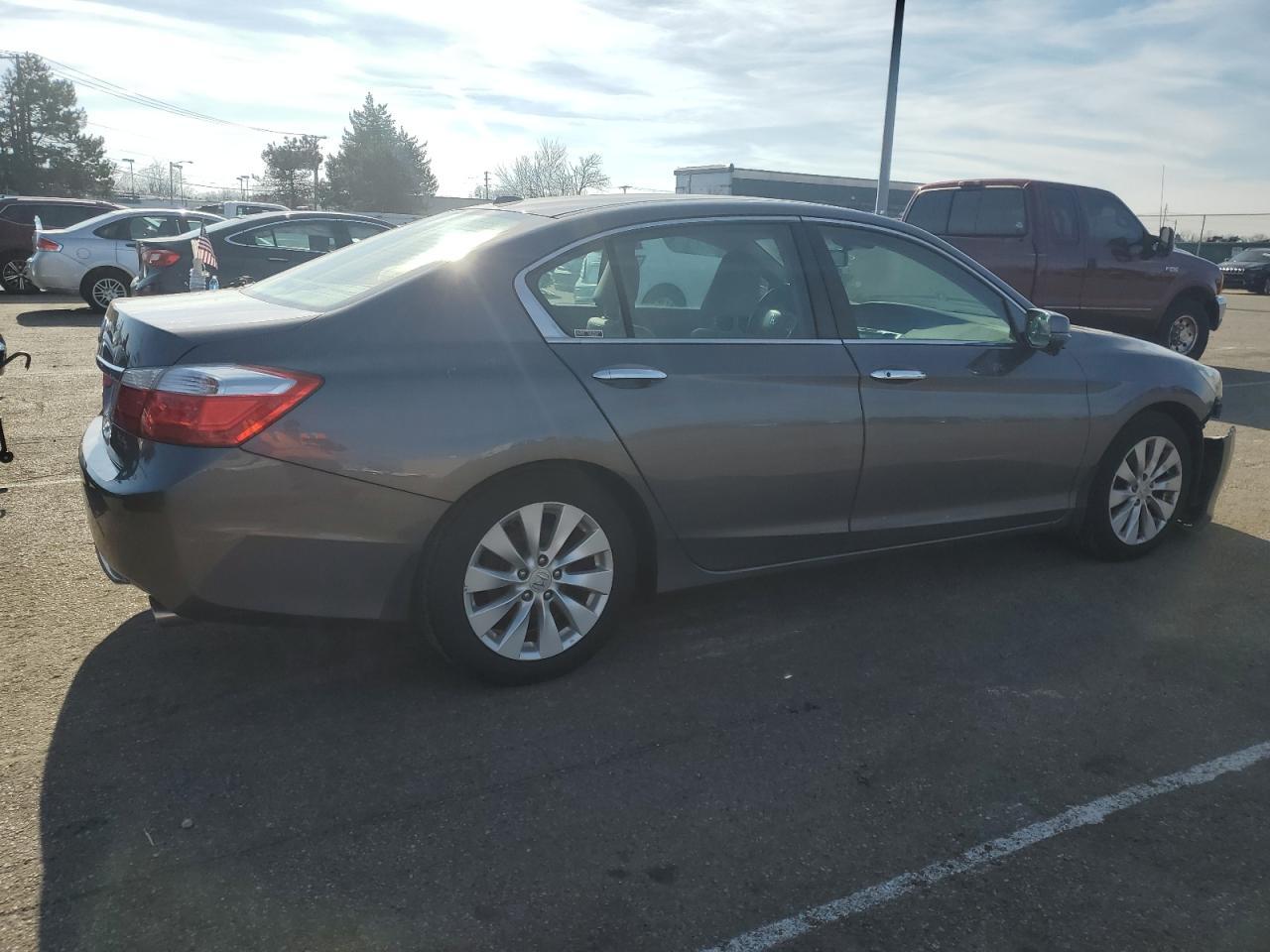2016 HONDA CIVIC LX - Image 3