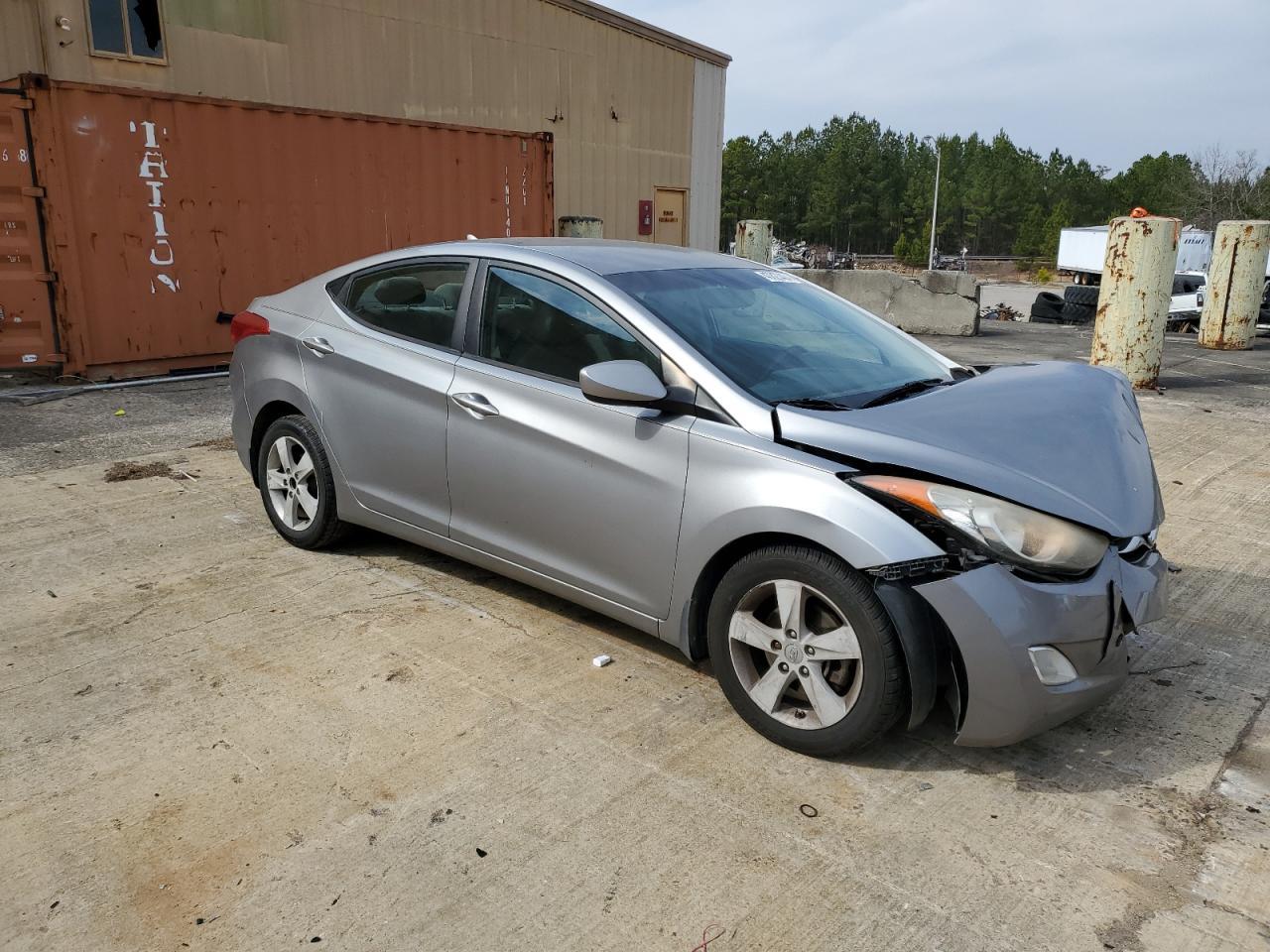 2013 HYUNDAI ELANTRA GL - Image 4