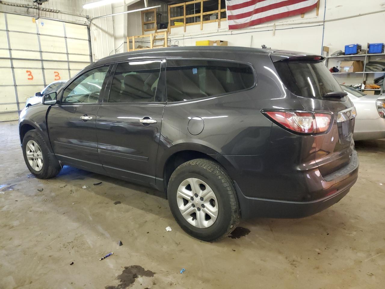 2014 CHEVROLET TRAVERSE L - Image 2