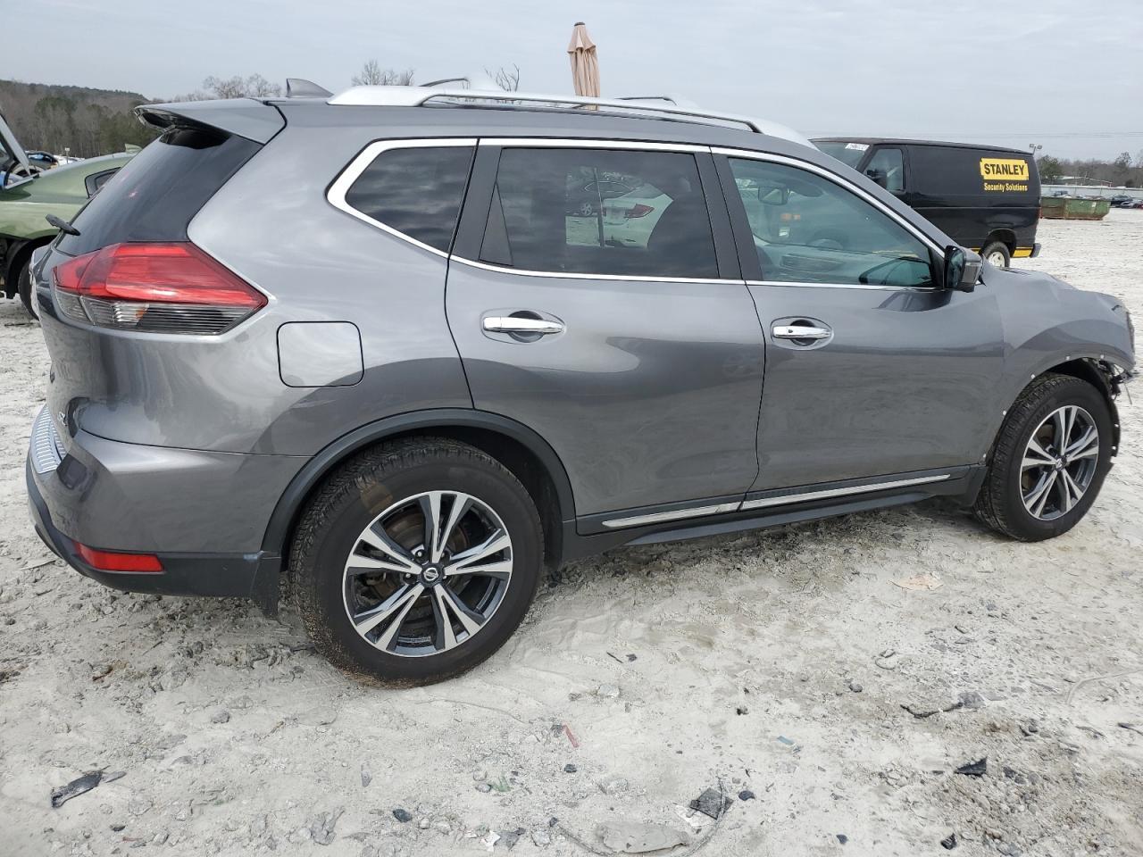 2017 NISSAN ROGUE S - Фото 3