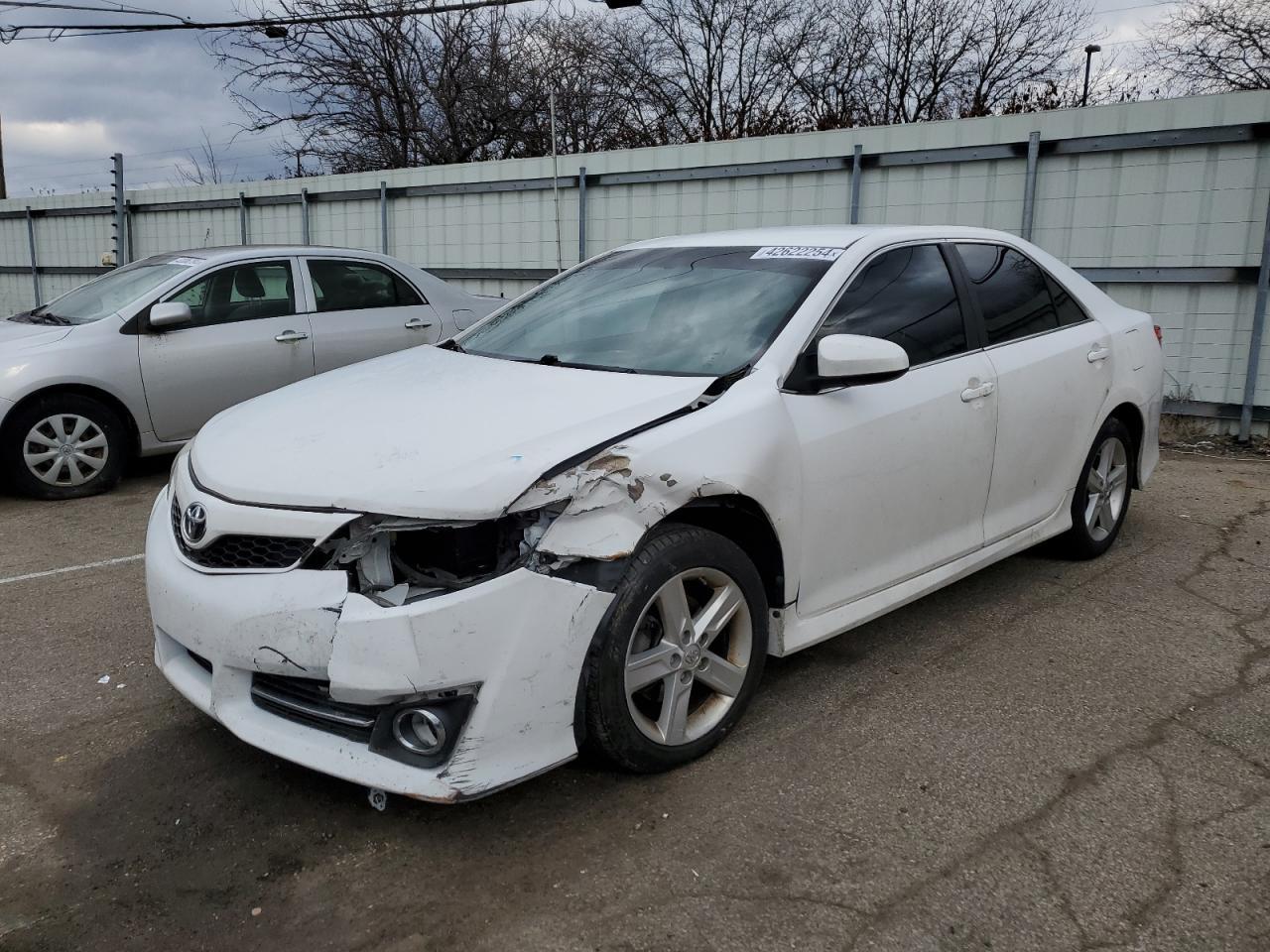 2013 TOYOTA CAMRY L
