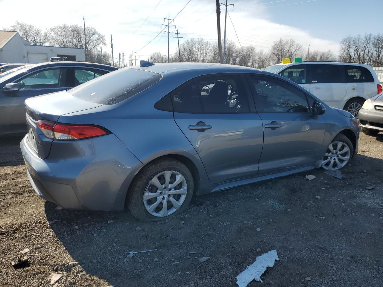 2020 TOYOTA COROLLA LE - Фото 3