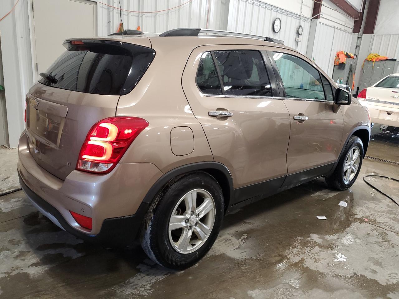 2018 CHEVROLET TRAX 1LT - Фото 3
