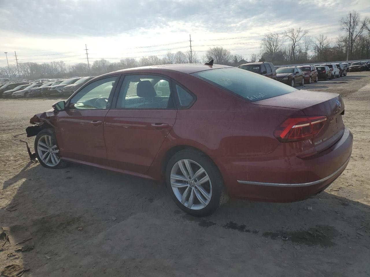 2019 VOLKSWAGEN PASSAT WOL - Фото 2