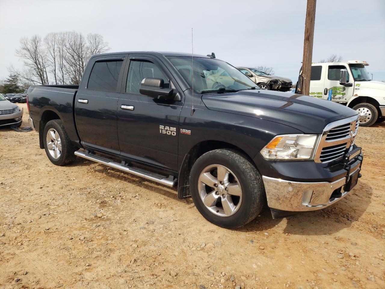 2017 RAM 1500 SLT - Image 4