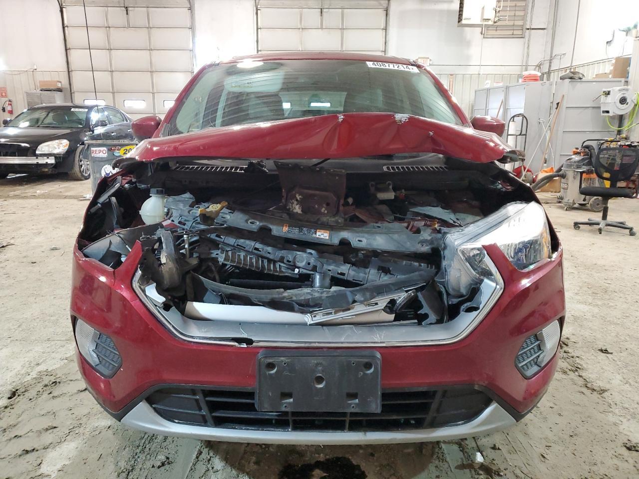 2017 FORD ESCAPE SE - Фото 5