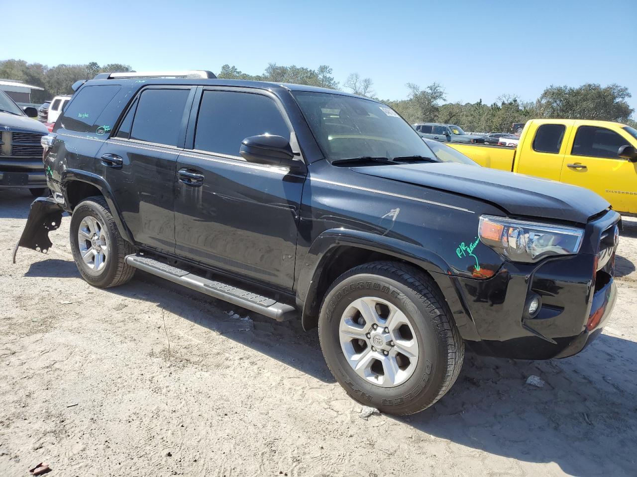2022 TOYOTA 4RUNNER SR - Фото 4