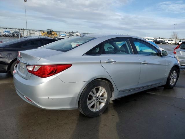 2013 Hyundai Sonata Gls - Image 3