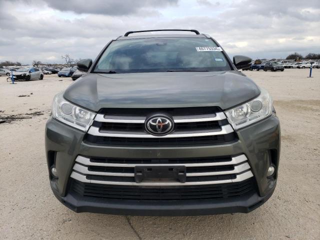 2019 Toyota Highlander Se - Фото 5