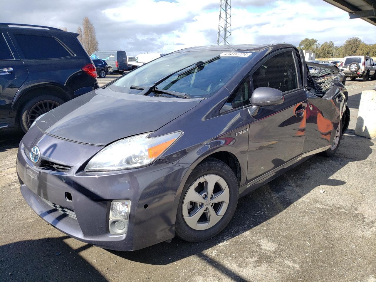 2011 TOYOTA PRIUS car image