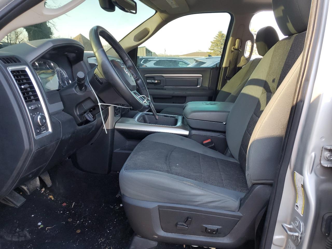 2017 RAM 1500 SLT - Фото 7