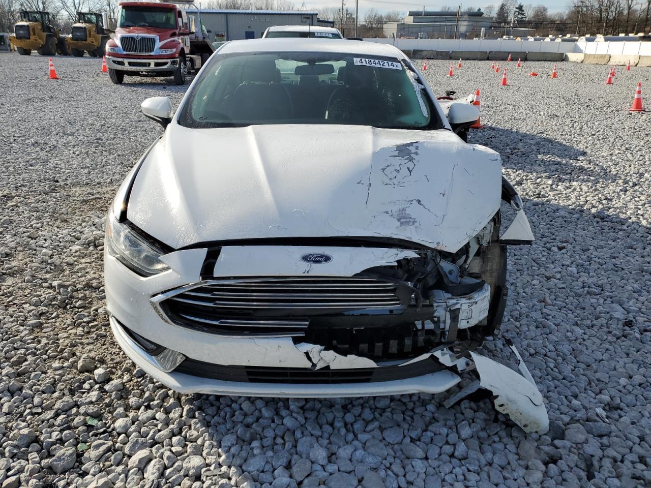 2017 FORD FUSION SE - Фото 5