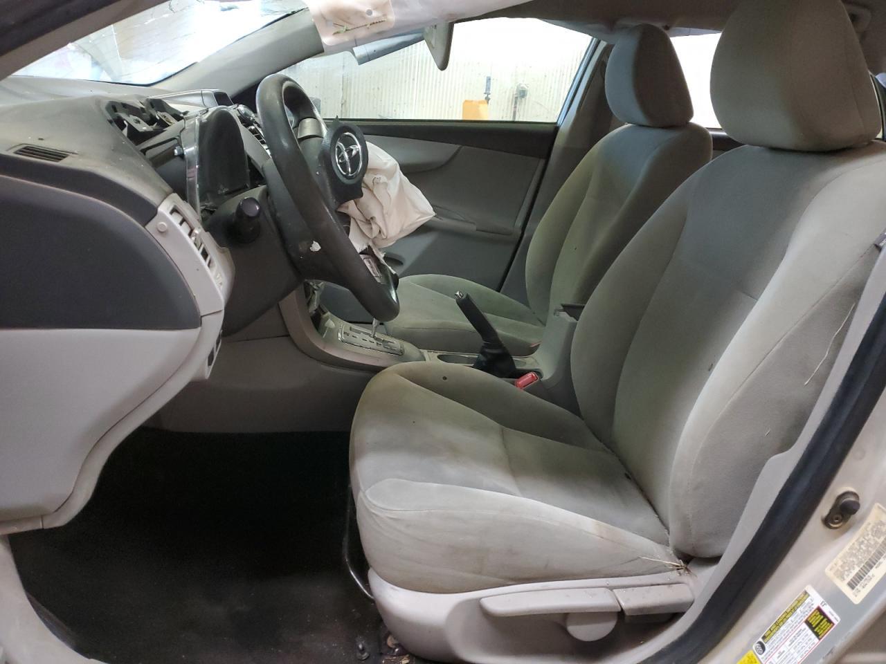 2013 TOYOTA COROLLA BA - Фото 7