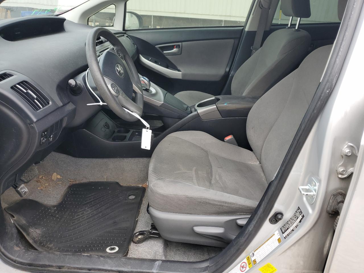 2015 TOYOTA PRIUS - Image 7