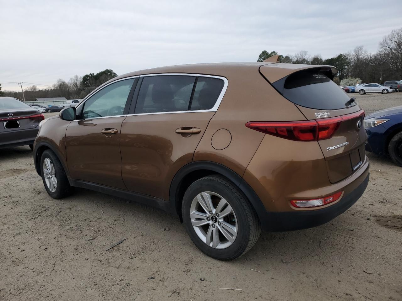 2017 KIA SPORTAGE L - Image 2
