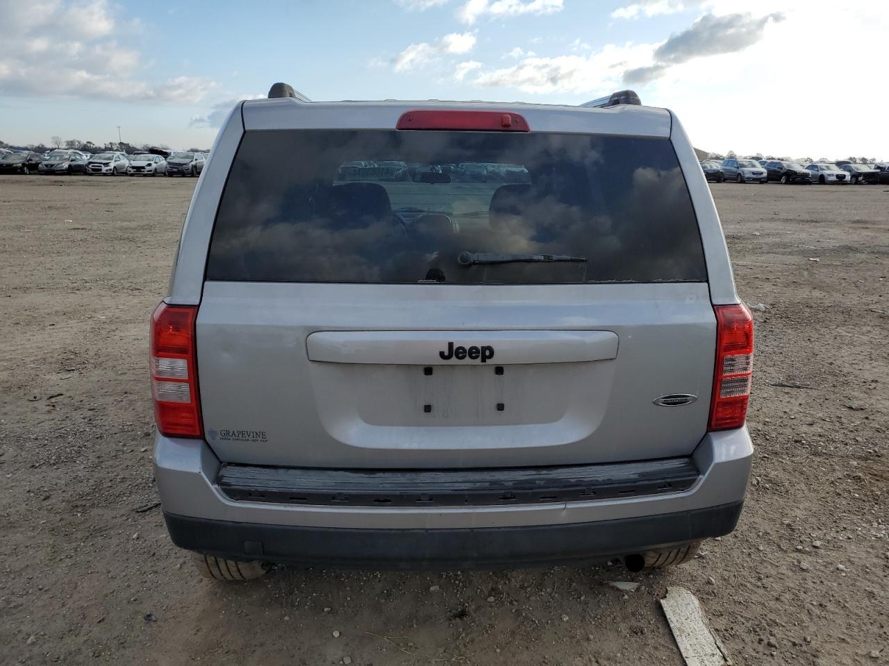 2014 JEEP PATRIOT SP - Фото 6
