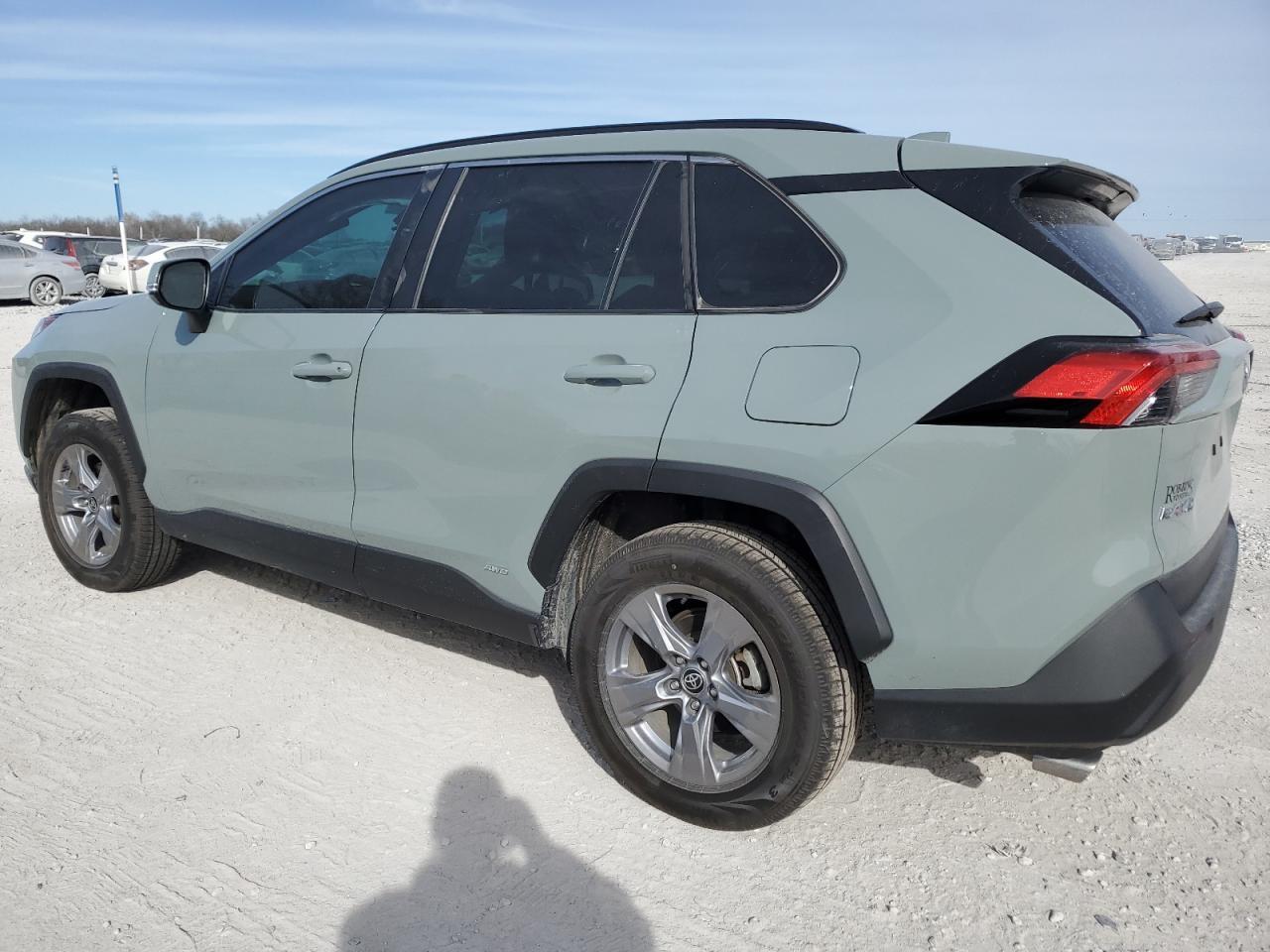2022 TOYOTA RAV4 XLE - Image 2