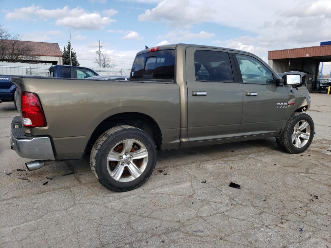 2014 RAM 1500 SLT - Фото 3