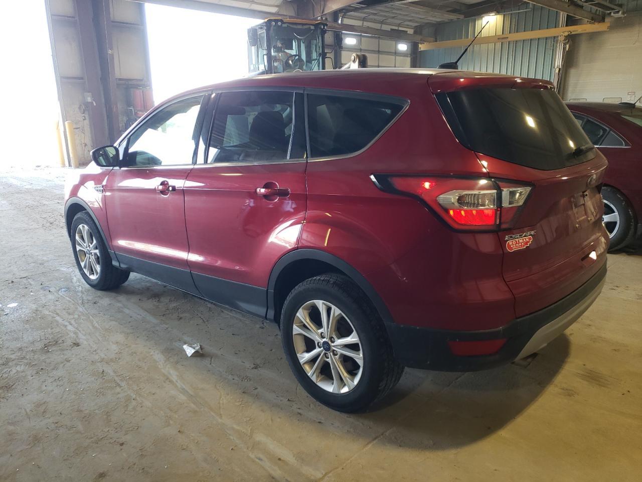 2017 FORD ESCAPE SE - Image 2