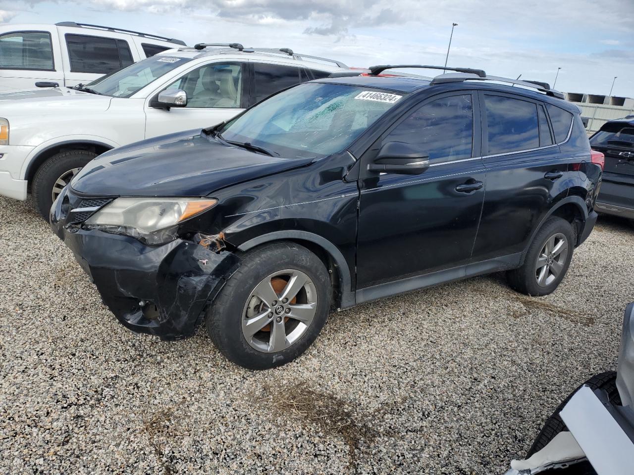 2015 TOYOTA RAV4 XLE car image