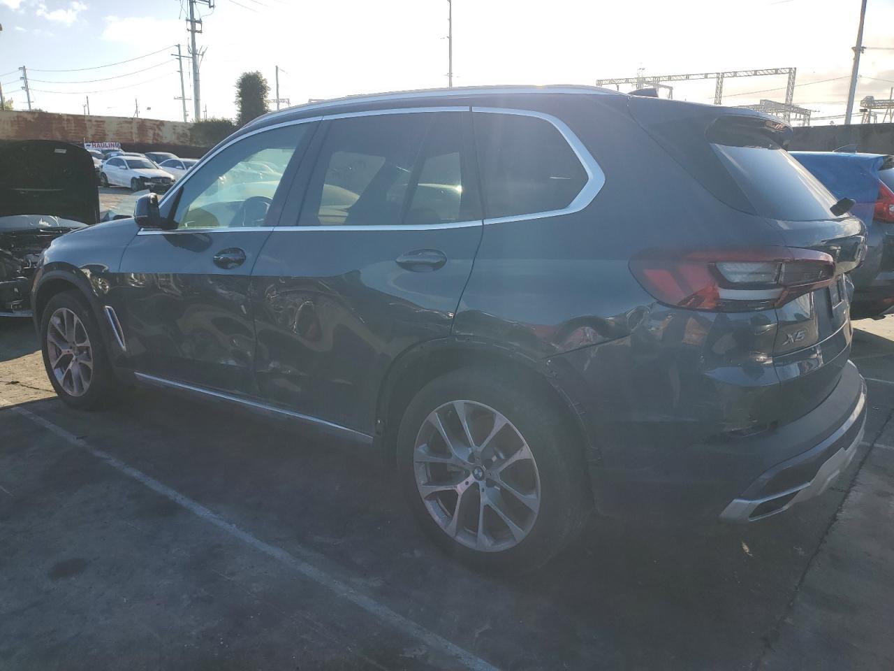 2022 BMW X5 XDRIVE4 - Image 2