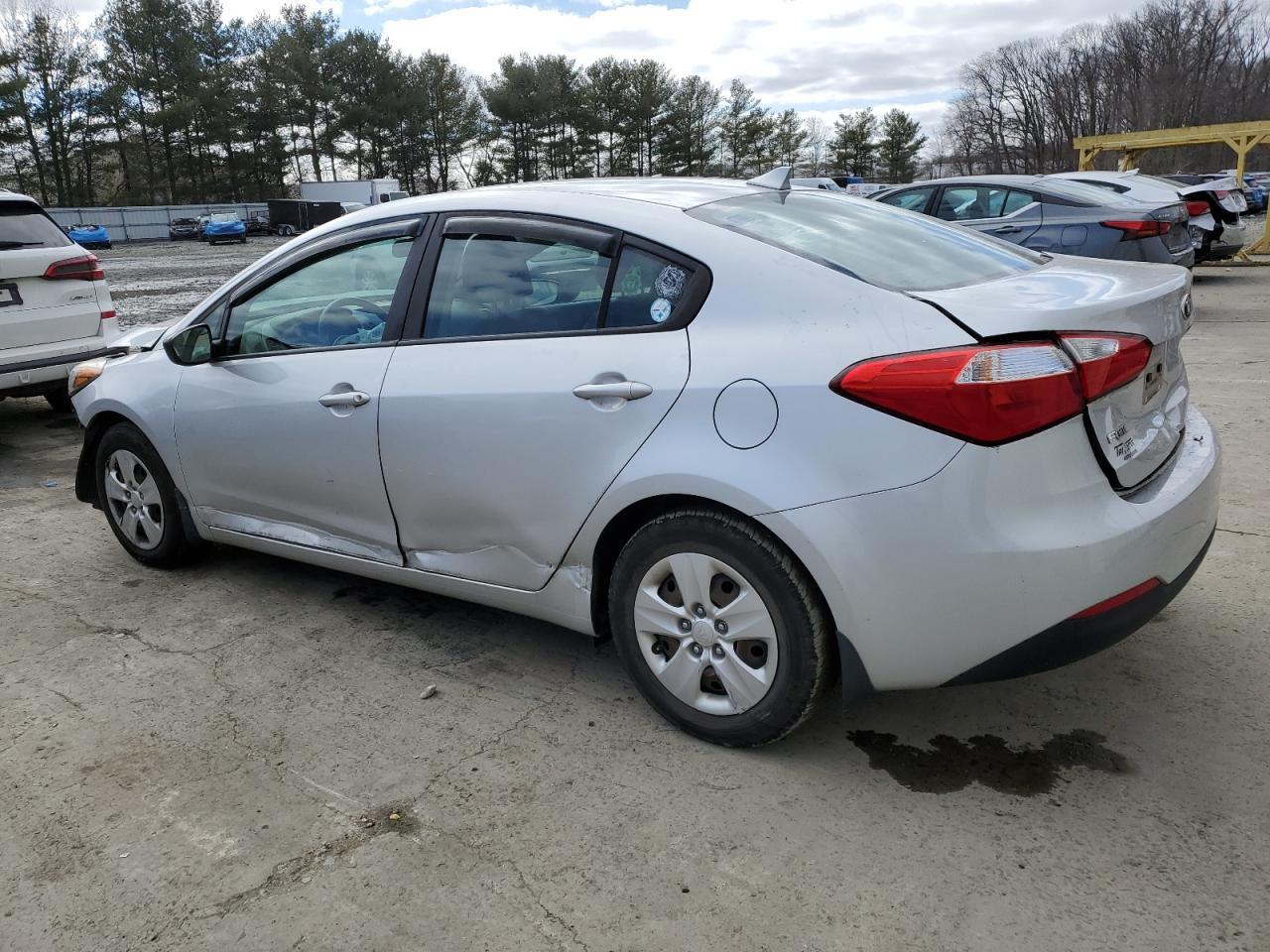 2015 KIA FORTE LX - Фото 2