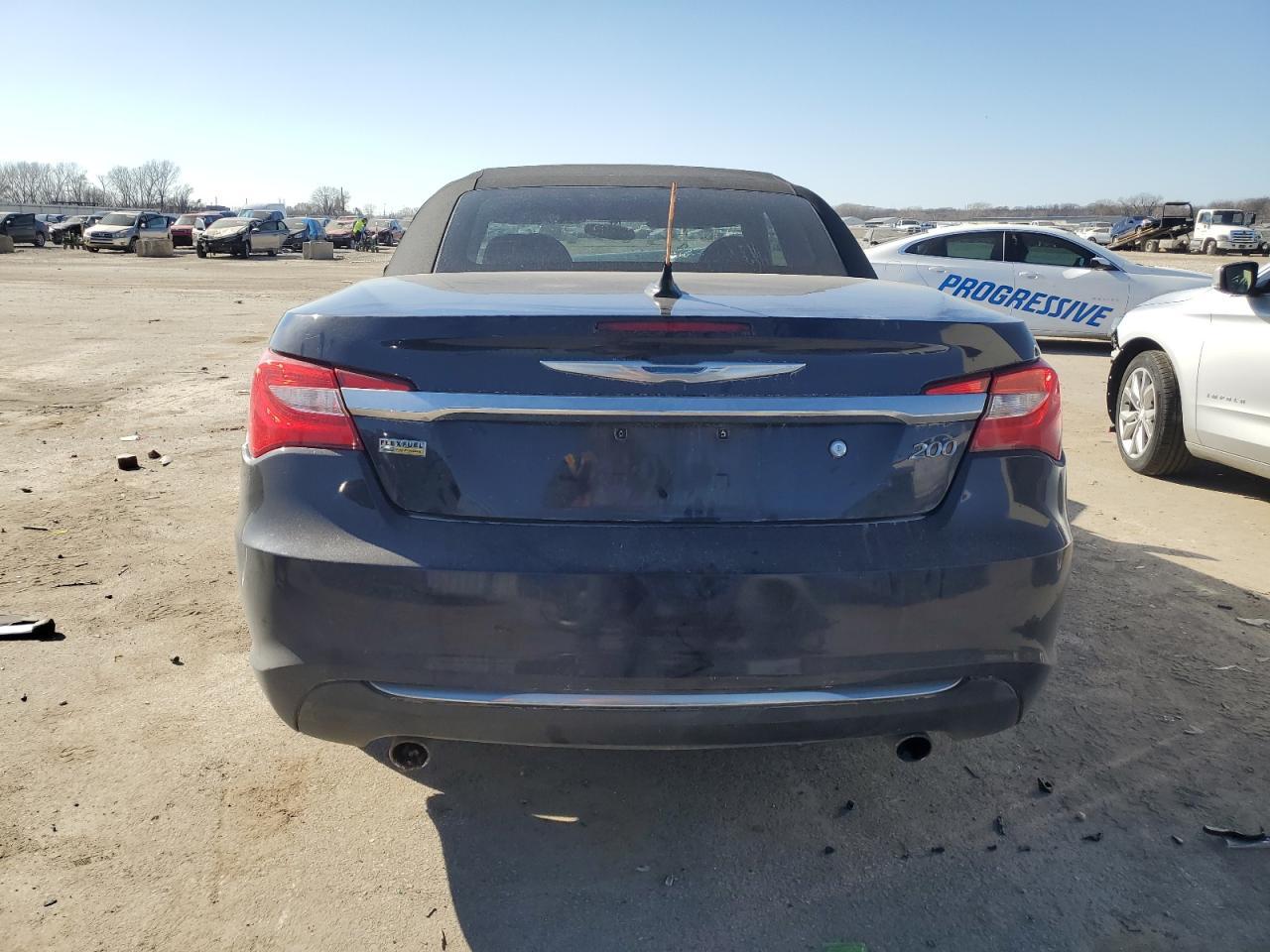 2012 CHRYSLER 200 TOURIN - Image 6