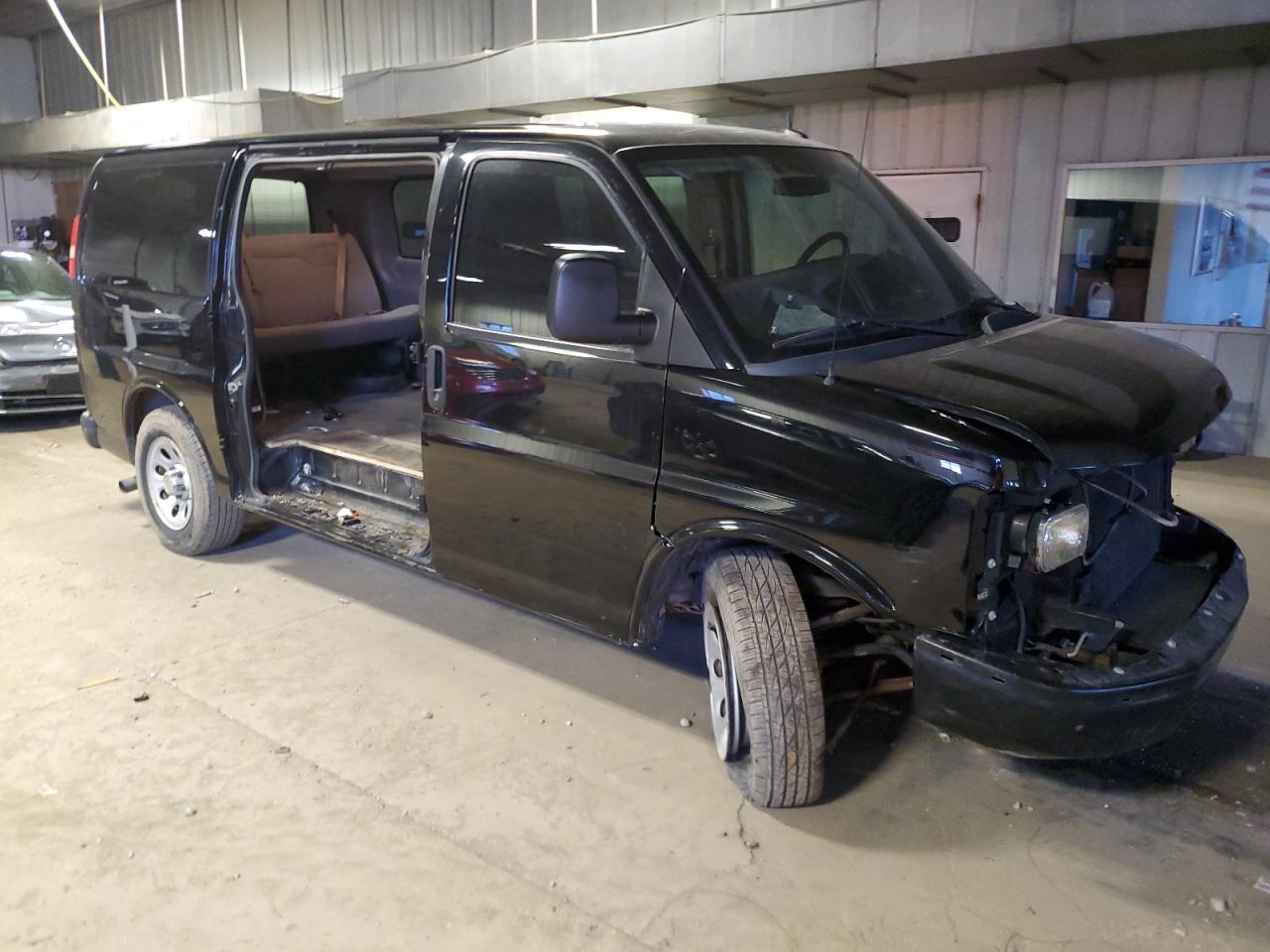 2012 CHEVROLET EXPRESS G1 - Image 4