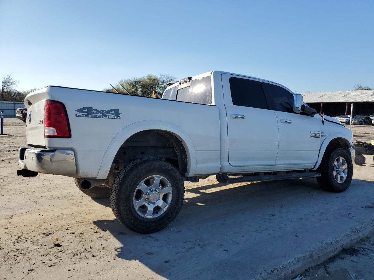 2018 RAM 2500 SLT - Image 3