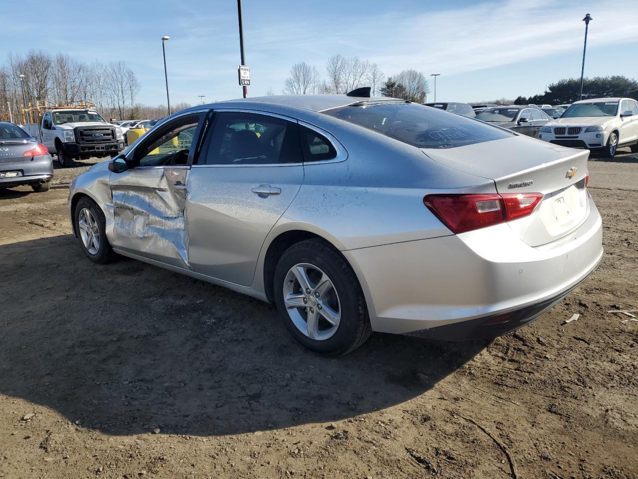 2019 CHEVROLET MALIBU LS - Фото 2