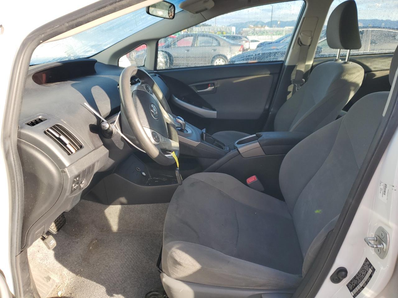 2013 TOYOTA PRIUS - Фото 7
