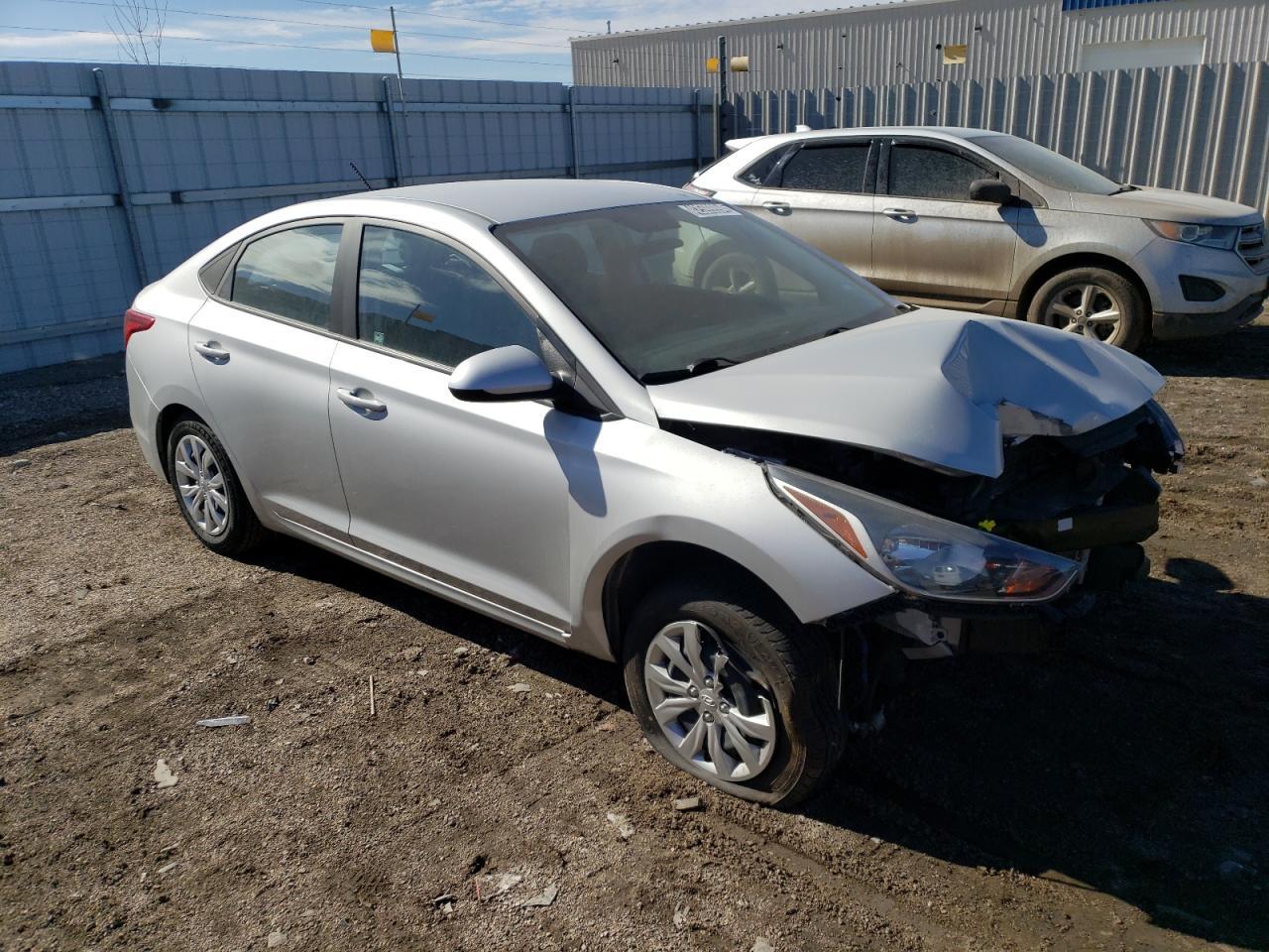 2021 HYUNDAI ACCENT SE - Фото 4