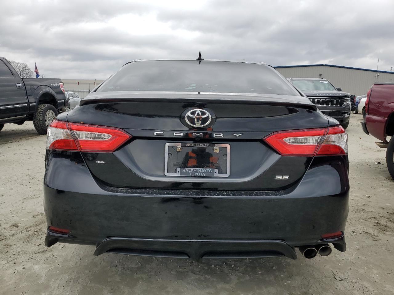 2020 TOYOTA CAMRY SE - Фото 6