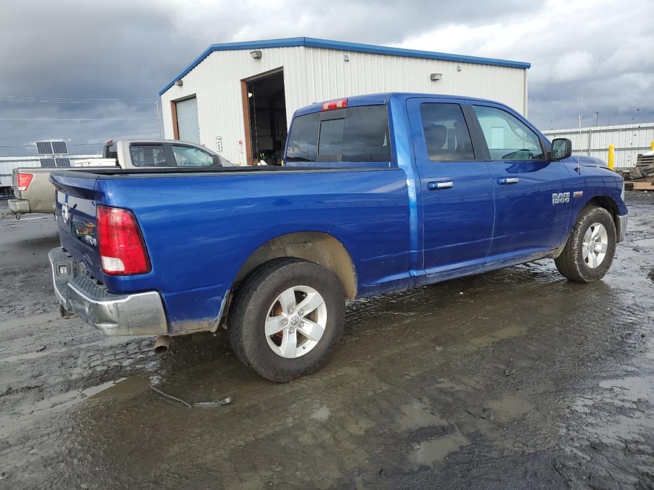 2017 RAM 1500 SLT - Image 3
