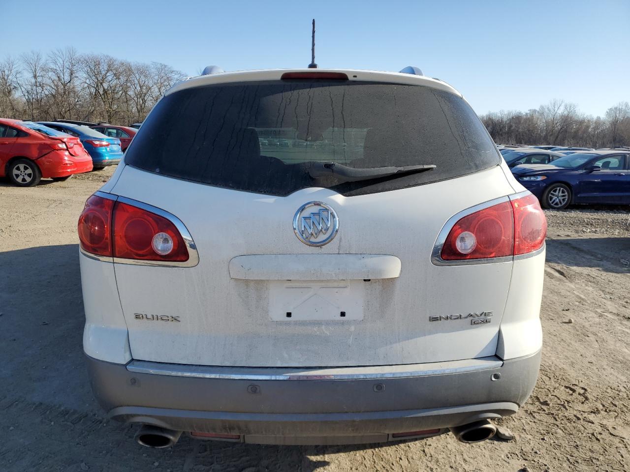 2011 BUICK ENCLAVE CX - Image 6