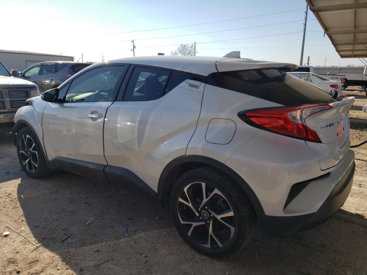 2019 TOYOTA C-HR XLE - Фото 2