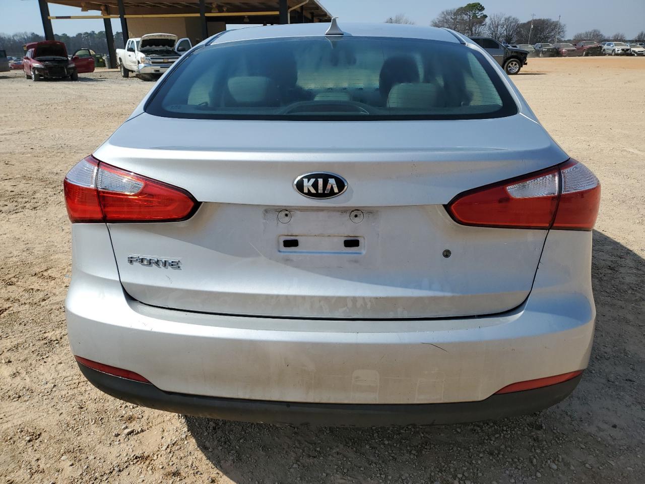 2015 KIA FORTE LX - Фото 6