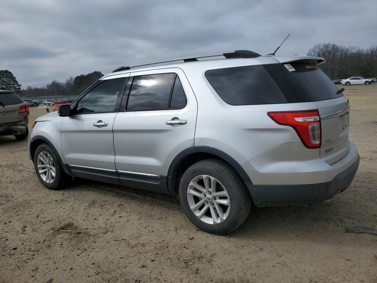 2013 FORD EXPLORER X - Фото 2