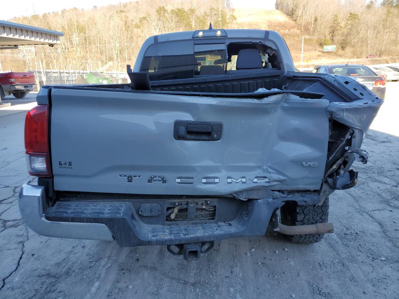 2018 TOYOTA TACOMA DOU - Image 6