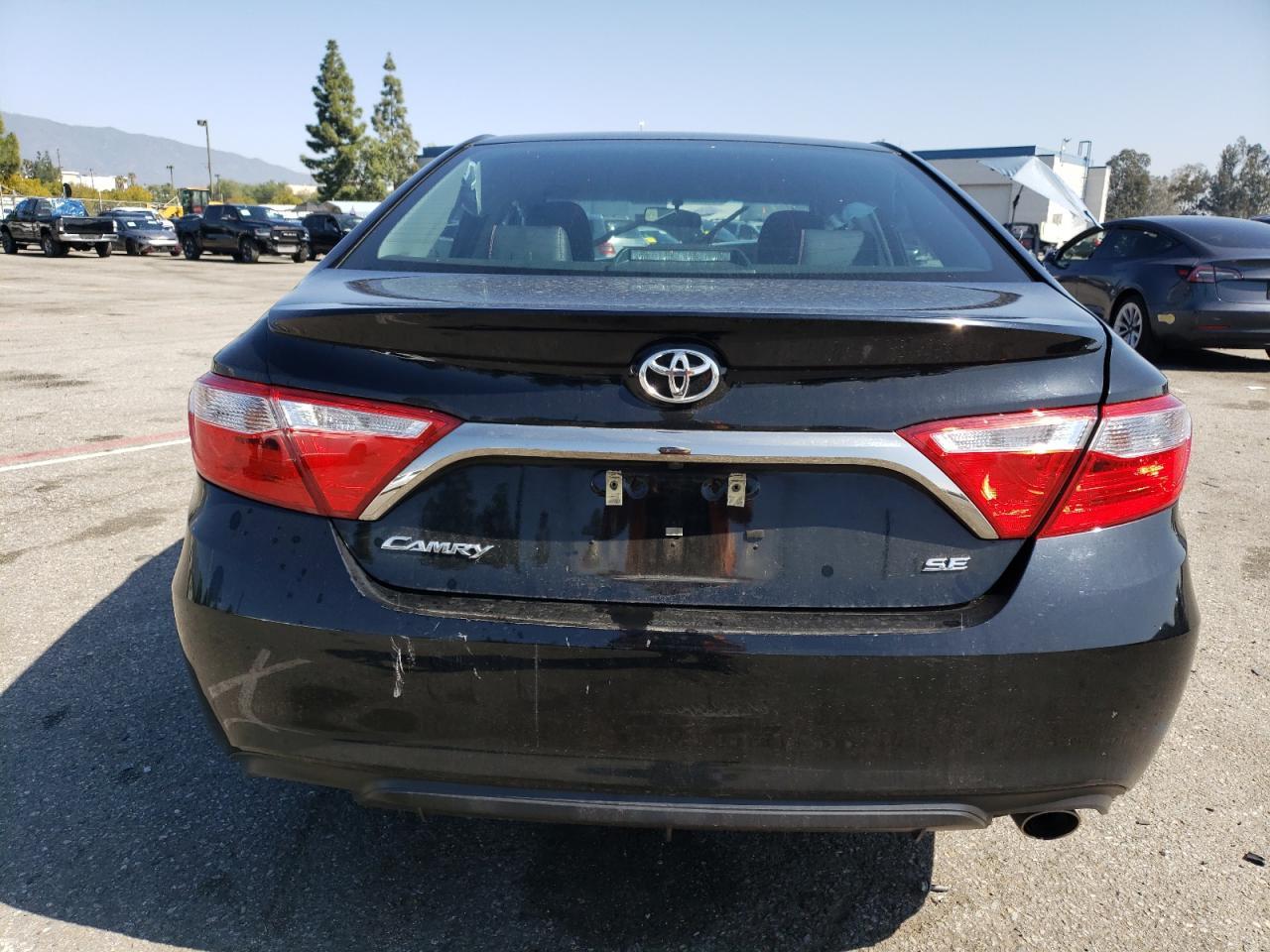 2017 TOYOTA CAMRY LE - Фото 6
