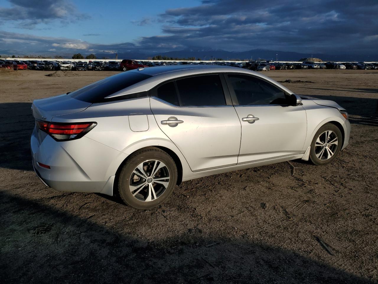 2020 NISSAN SENTRA SV - Фото 3