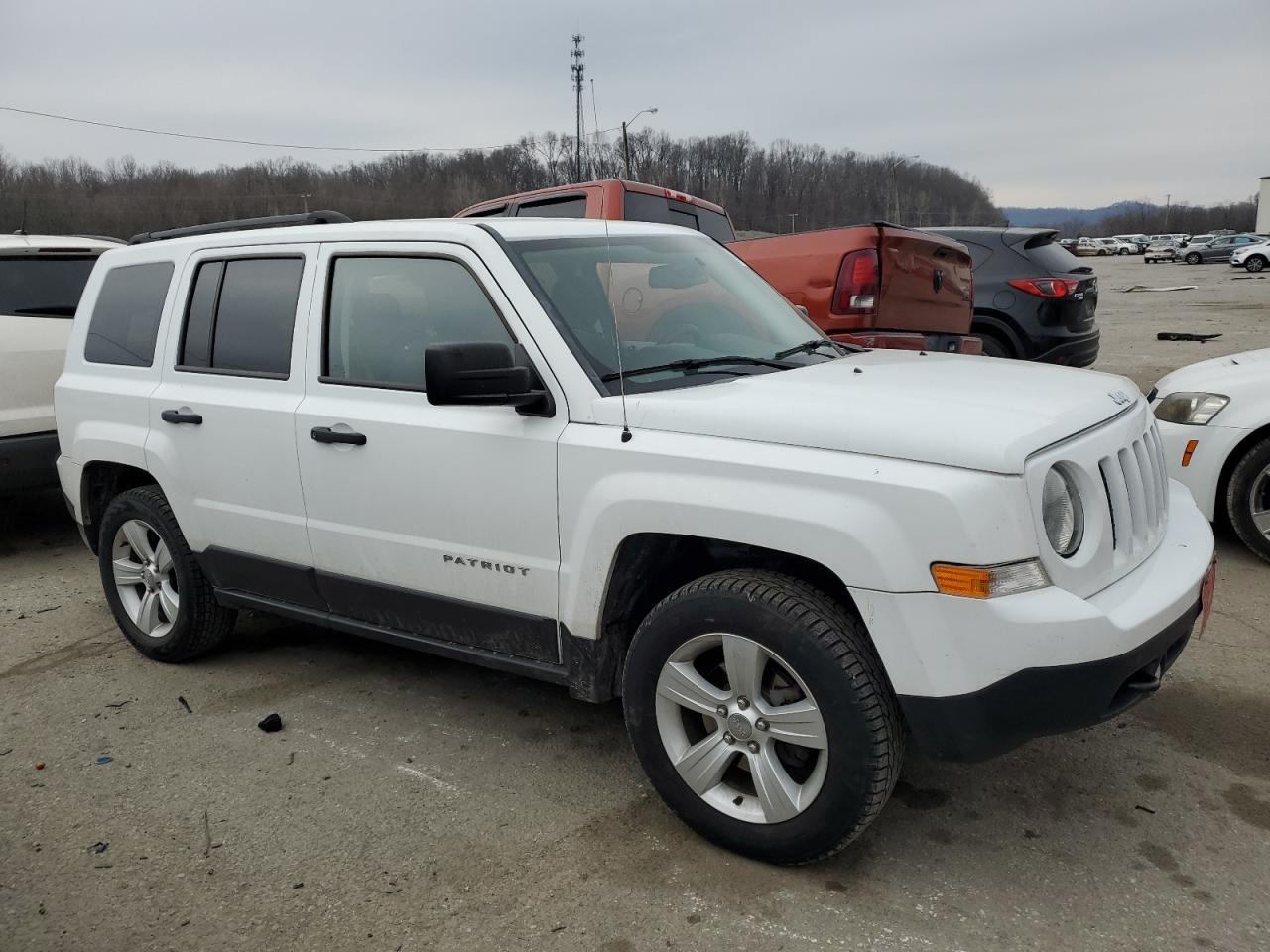 2015 JEEP PATRIOT SP - Image 4